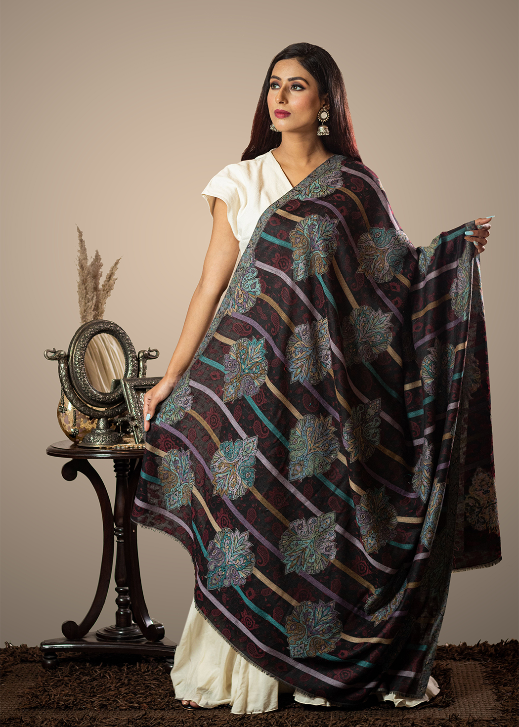 Masudh women's fine wool jamawar shawl in traditional hues