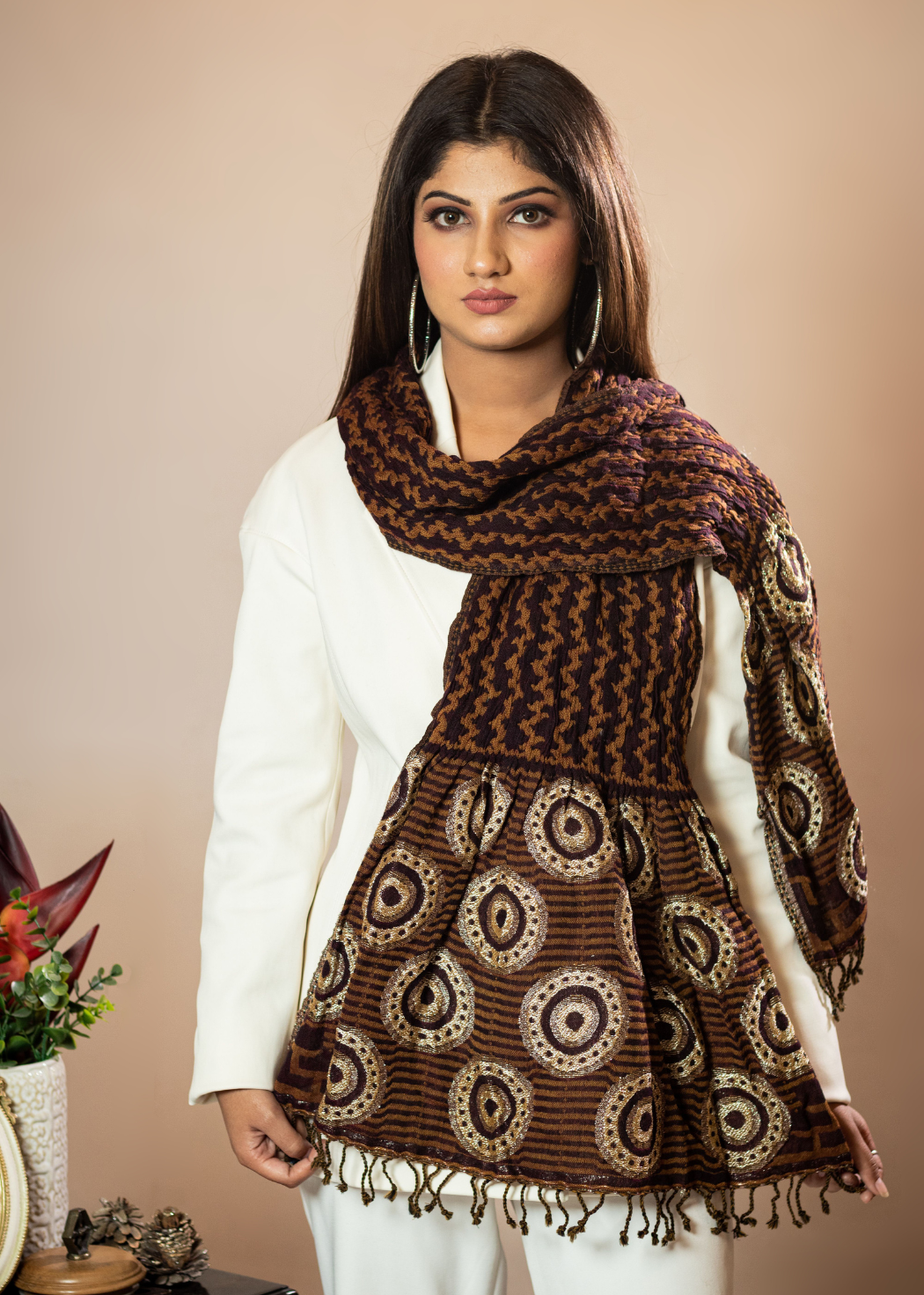 Masudh unisex stretchable fashionable scarf, Brown