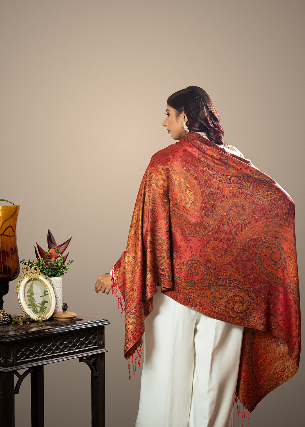 Masudh unisex extra soft silk paisely pattern stole, golden Red