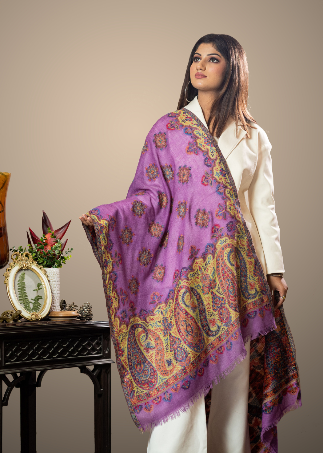 Masudh women's stole with paisley & floral pattern all over in woollen fabric, lilac