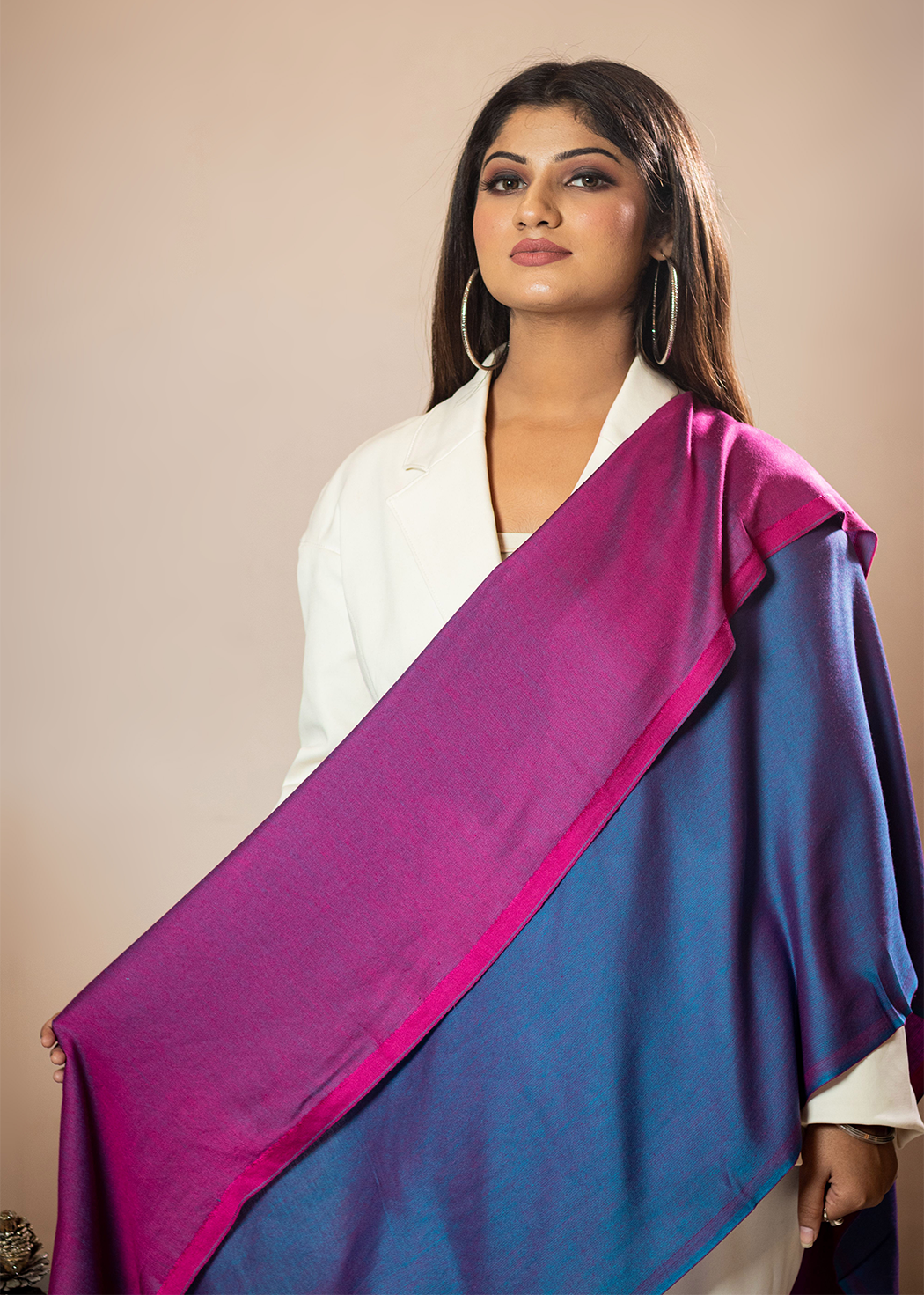 Masudh unisex blue & pink two faced stole