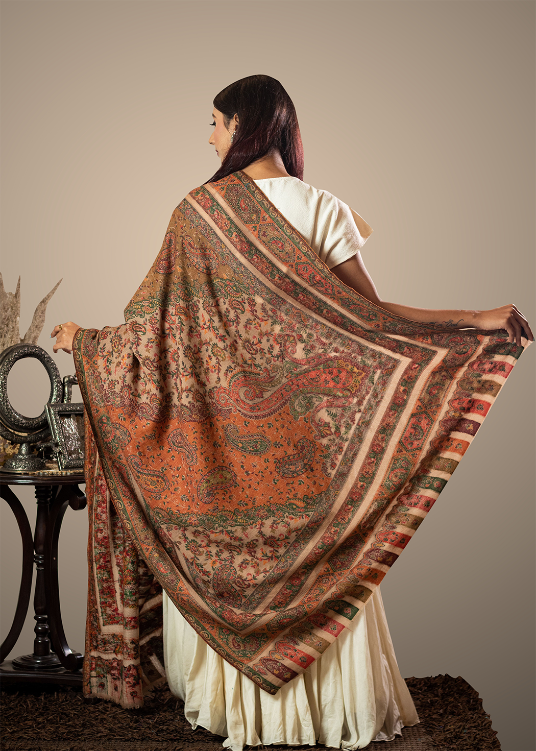 Masudh women's shawl perfect blend of ethnic paisley & floral work in woollen fabric