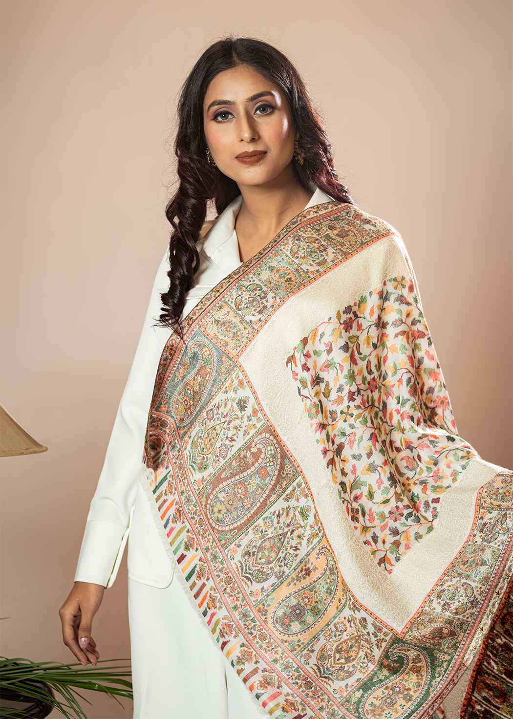 Masudh unisex soft fine bamboo fabric stole with shimmery Zari thread work, white