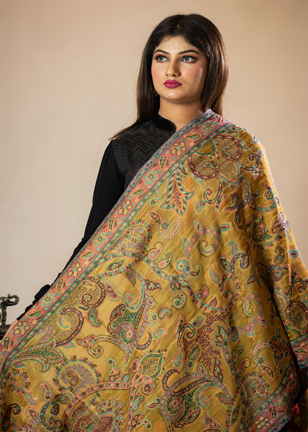 Masudh unisex extra fine wool designer stole with Bling zari thread work